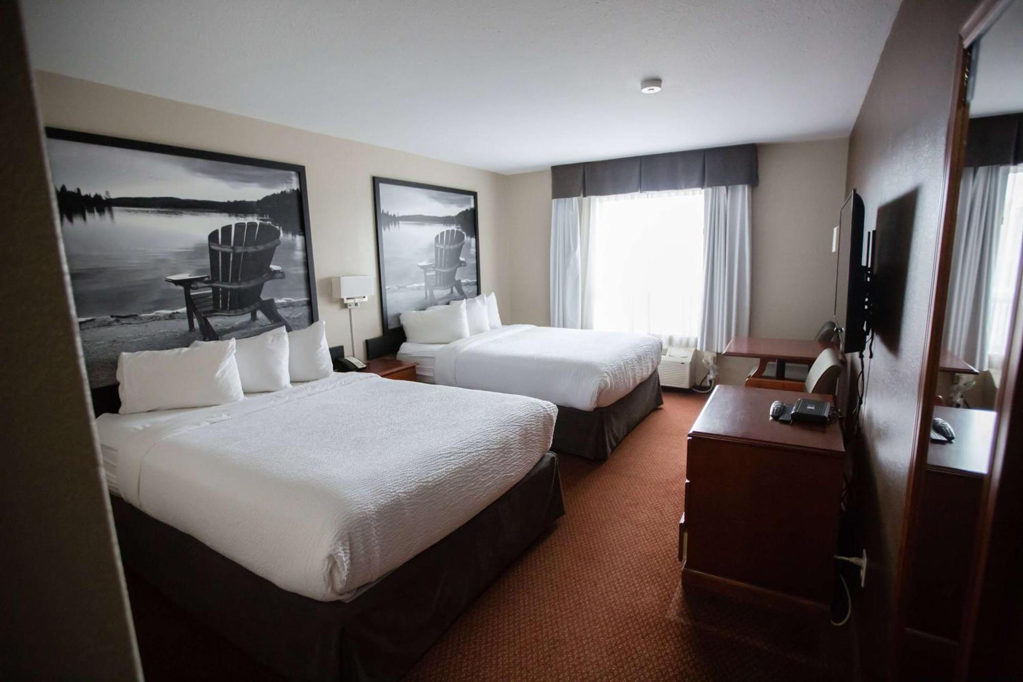 Super 8 By Wyndham Whitecourt Otel Dış mekan fotoğraf